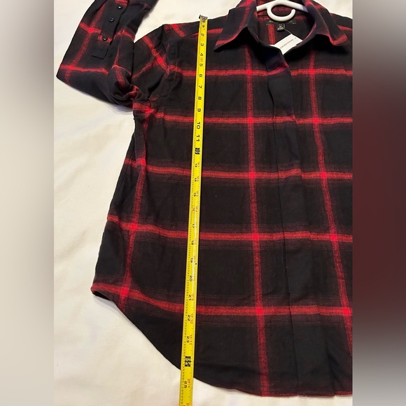 Banana Republic Classic Fit Flannel Shirt Size MP Black/Red Plaid NWT - Picture 7 of 12